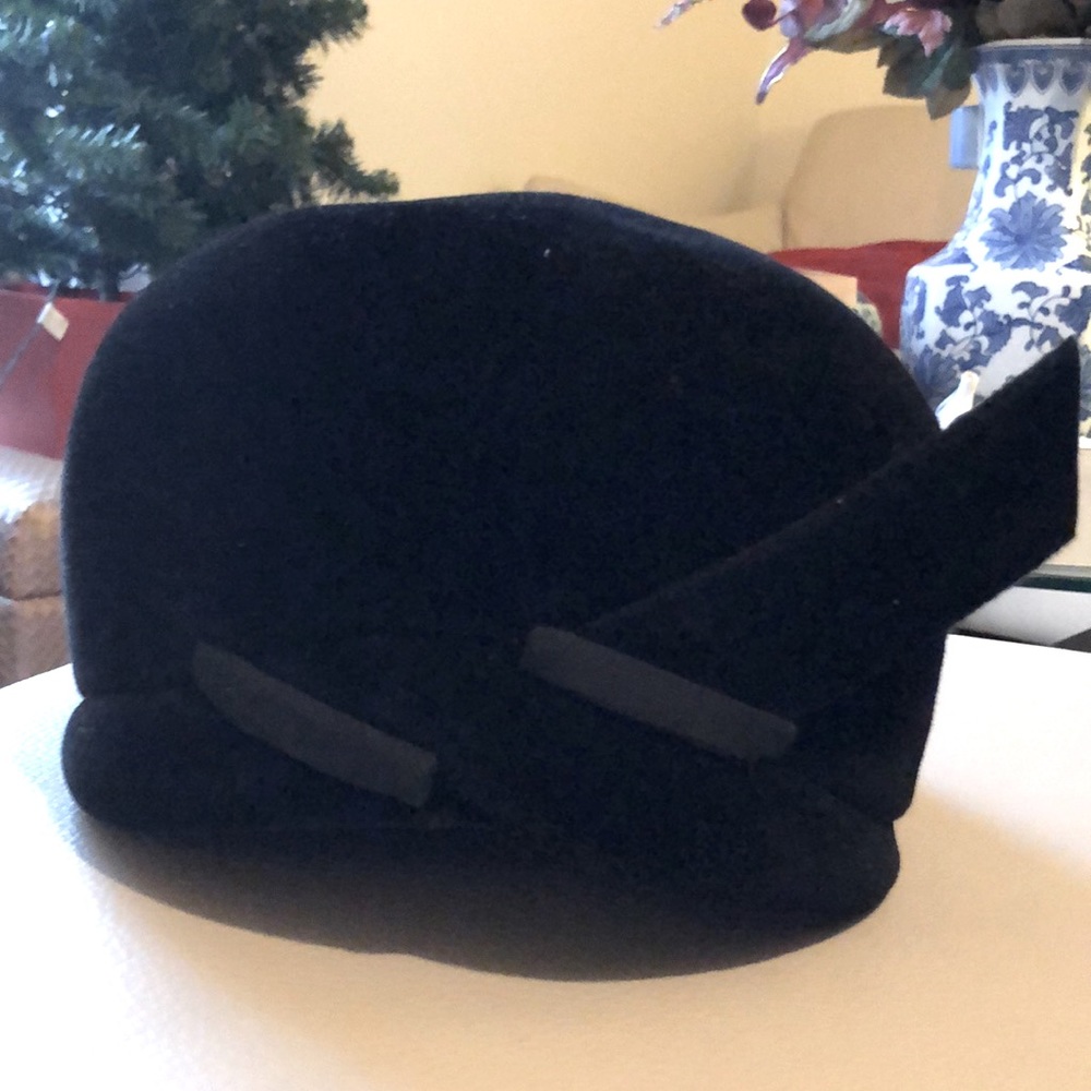 A Black velour hat